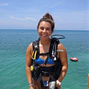 Meet your Posher, Marcela